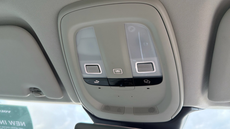 Volvo Xc60 2.0 B4P Plus Dark 5dr Geartronic Petrol Estate